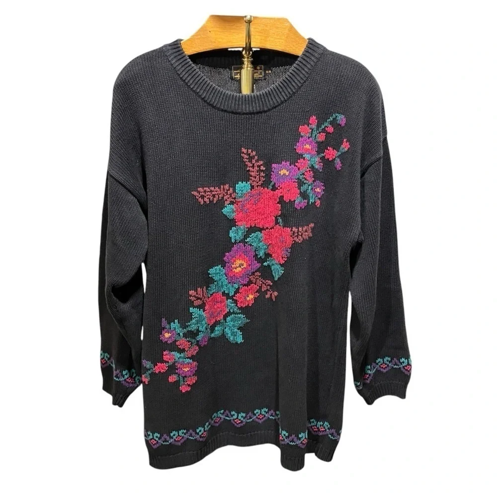 Vintage Cotton Black Sweater with Needle Point Floral Accents Medium 90s - Picture 1 of 8